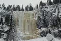 Rovaniemi: Korouoma Frozen Waterfalls Hike with Hot BBQ Lunch