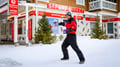 Warm winter clothing rental (one day), Levi