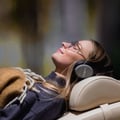 Insider: Relaxing Floating and Neurosonic Experience